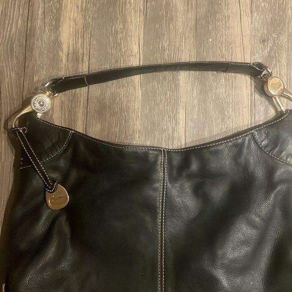 Vintage Dooney & Bourke Brand Shoulder Bag - black leather - Picture 3 of 10